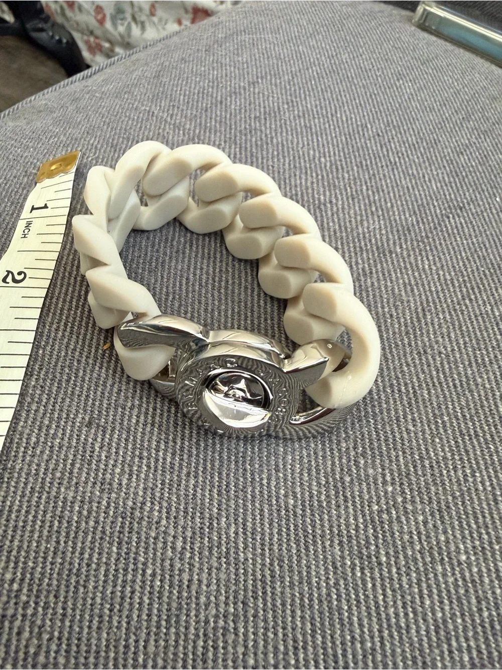 Marc Jacobs Katie Twist Lock Cream Resin and Silver-Tone Chain Bracelet